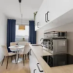 Stylisches 2-Zimmer Ambient Apartment In Alsternaehe Mit Kingsize-Bett & Schlafsofa
